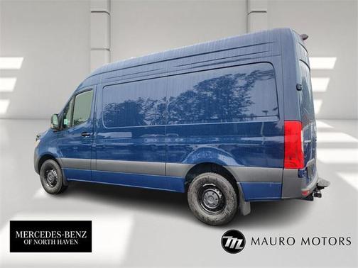2025 Mercedes-Benz Sprinter 2500 Standard Roof