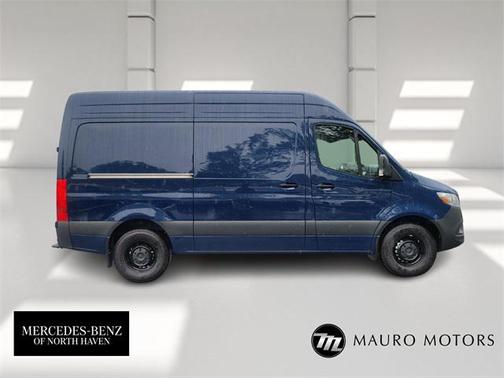 2025 Mercedes-Benz Sprinter 2500 Standard Roof