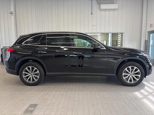 2023 Mercedes-Benz GLC 300 4MATIC