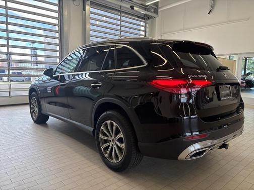 2023 Mercedes-Benz GLC 300 4MATIC