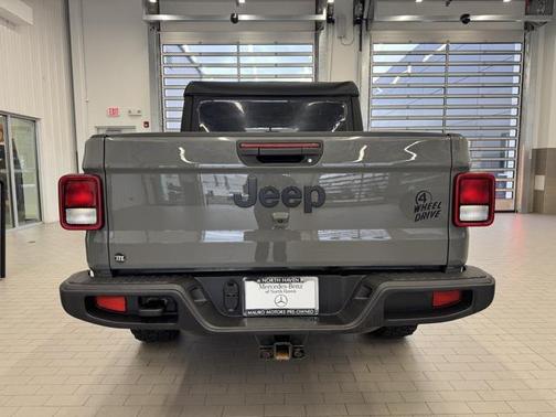 2022 Jeep Gladiator Willys 4x4