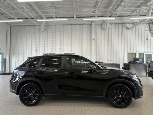 2023 Honda HR-V AWD Sport