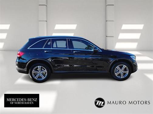 2022 Mercedes-Benz GLC 300 
