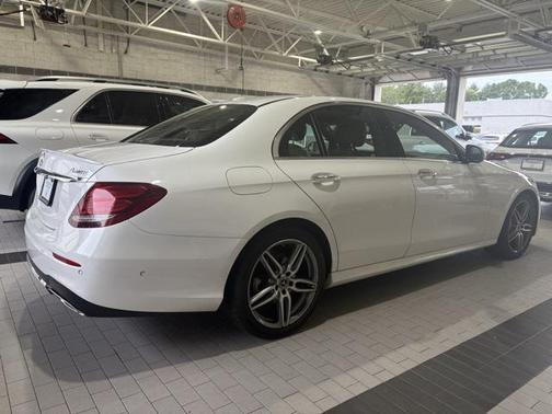 2017 Mercedes-Benz E-Class 4MATIC