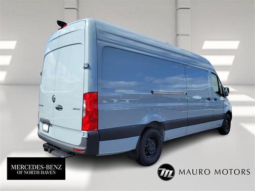 2025 Mercedes-Benz Sprinter 2500 High Roof