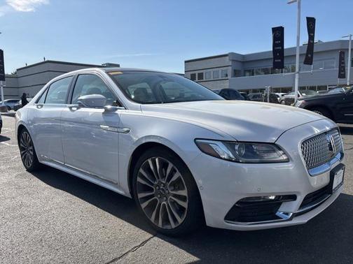 2017 Lincoln Continental Reserve