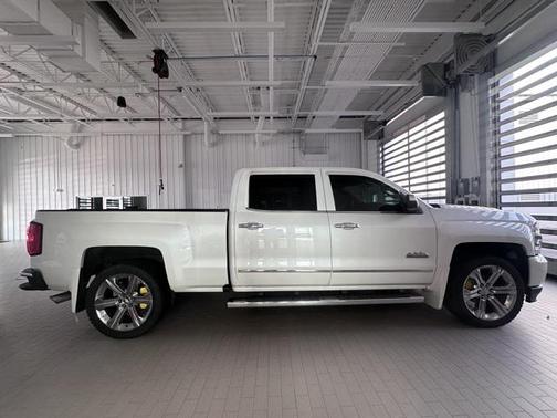 2016 Chevrolet Silverado 1500 High Country