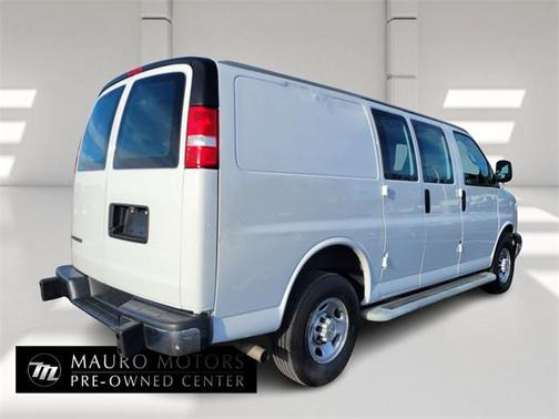 2022 Chevrolet Express 2500 RWD 2500 Regular Wheelbase WT