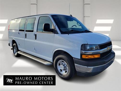 2022 Chevrolet Express 2500 RWD 2500 Regular Wheelbase WT