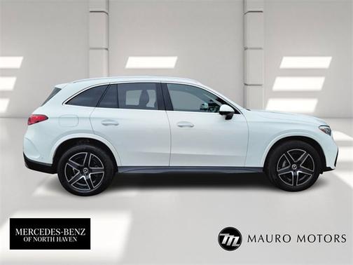 2025 Mercedes-Benz GLC 300 