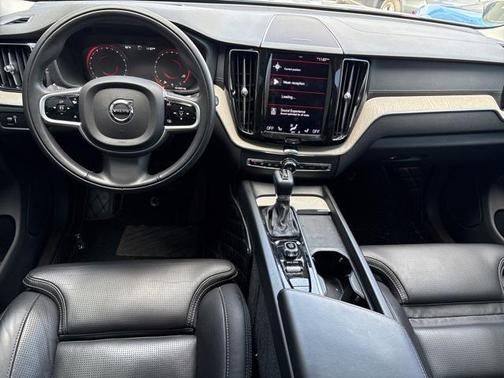 2021 Volvo XC60 T6 Inscription