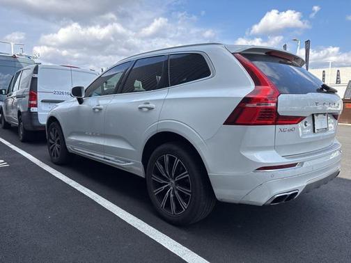 2021 Volvo XC60 T6 Inscription