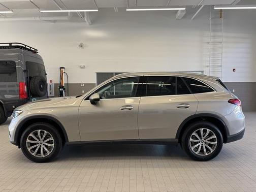 2023 Mercedes-Benz GLC 300 4MATIC