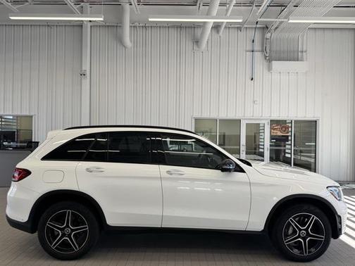 2022 Mercedes-Benz GLC 300 4MATIC