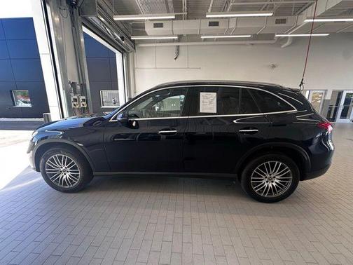 Blue 2024 Mercedes-Benz GLC 300 Base 4MATIC