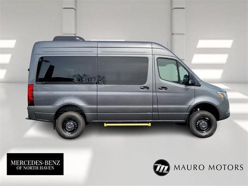 2025 Mercedes-Benz Sprinter 2500 Standard Roof