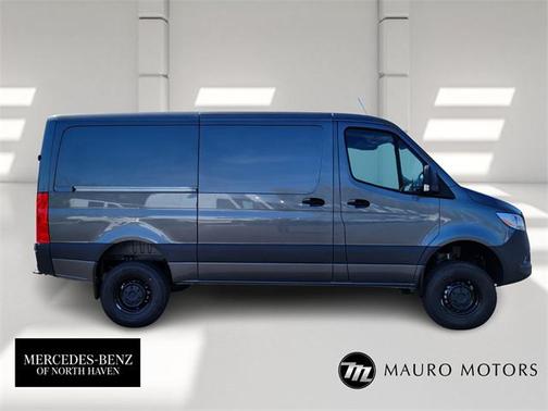 2025 Mercedes-Benz Sprinter 2500 Standard Roof