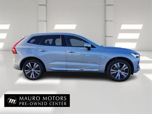 2022 Volvo XC60 B5 Inscription