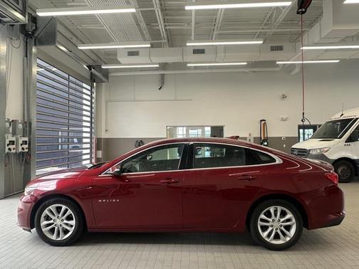 2017 Chevrolet Malibu 1LT