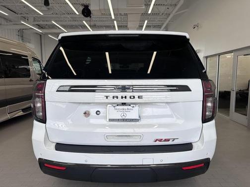 2022 Chevrolet Tahoe 4WD RST
