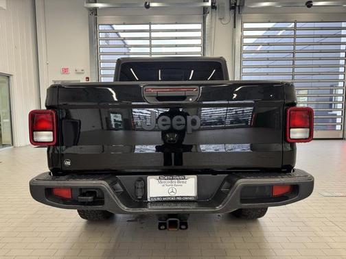 2022 Jeep Gladiator Sport S