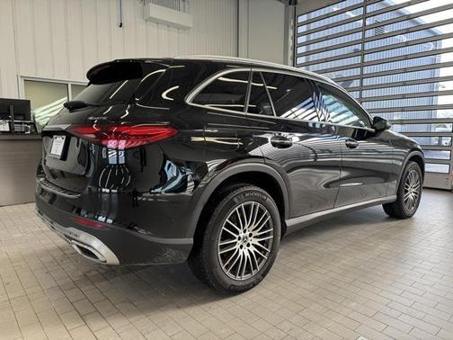 2025 Mercedes-Benz GLC 300 4MATIC