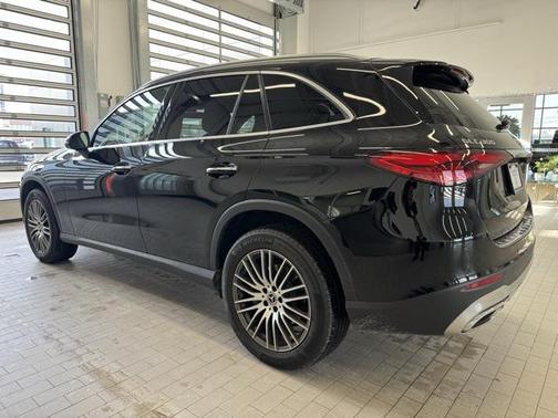 2025 Mercedes-Benz GLC 300 4MATIC