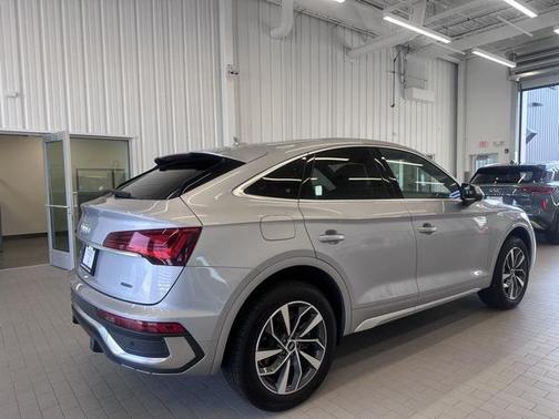 2022 Audi Q5 45 S line Premium Plus