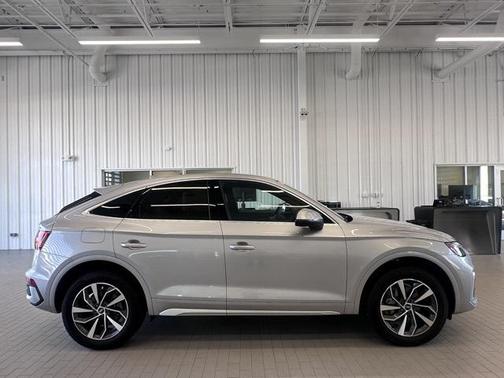 2022 Audi Q5 45 S line Premium Plus