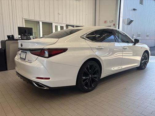 2022 Lexus ES 350 F Sport