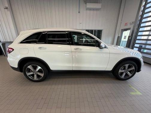 White 2022 Mercedes-Benz GLC 300 Base 4MATIC