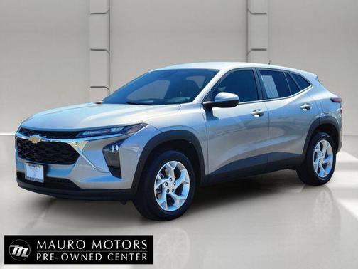 Gray 2025 Chevrolet Trax LS