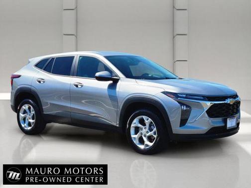 Gray 2025 Chevrolet Trax LS