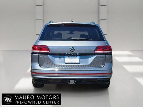 Platinum Gray Metallic 2023 Volkswagen Atlas 3.6 V6 SEL R-Line Black