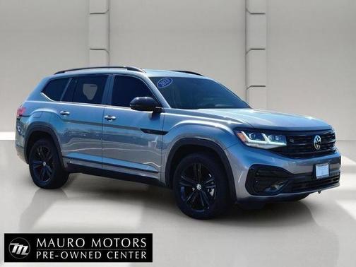 Platinum Gray Metallic 2023 Volkswagen Atlas 3.6 V6 SEL R-Line Black