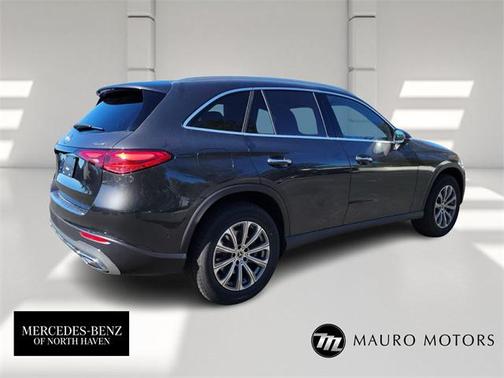 2026 Mercedes-Benz GLC 300 4MATIC