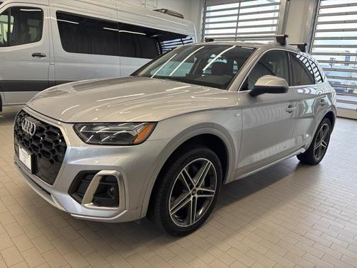 2022 Audi Q5 e 55 S line Premium Plus