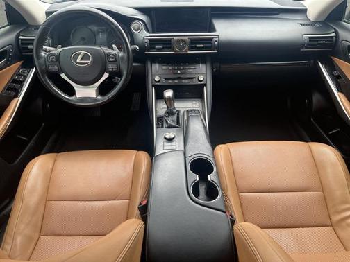 2018 Lexus IS 300 Base