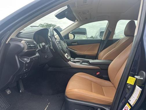 2018 Lexus IS 300 Base