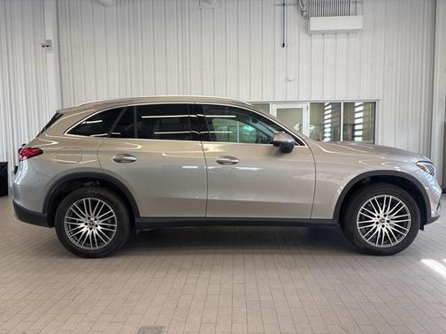 2023 Mercedes-Benz GLC 300 4MATIC