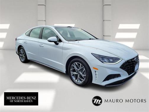 2022 Hyundai SONATA SEL