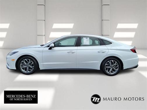 2022 Hyundai SONATA SEL