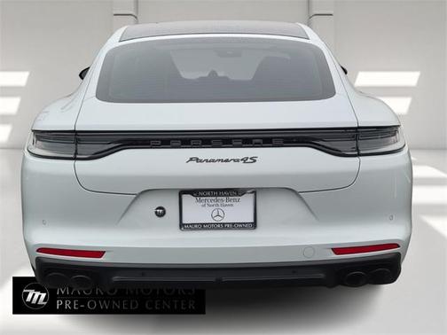 2023 Porsche Panamera 4 Platinum Edition