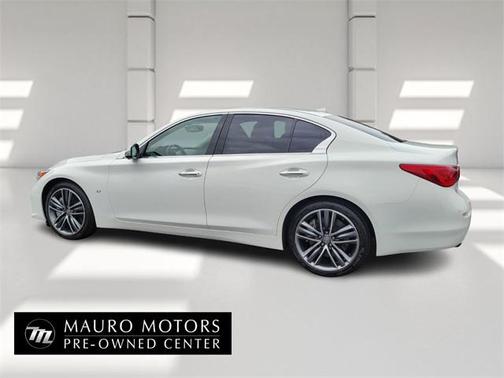 2015 INFINITI Q50 Sport