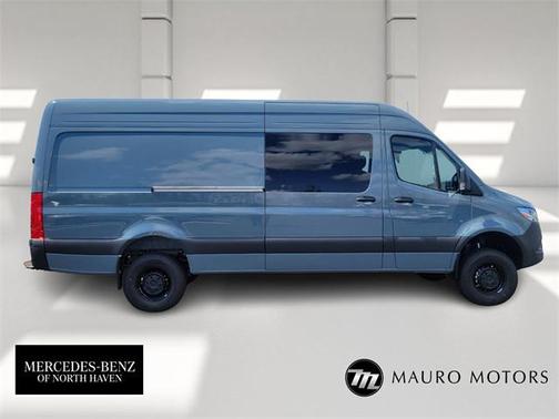 2025 Mercedes-Benz Sprinter 2500 High Roof