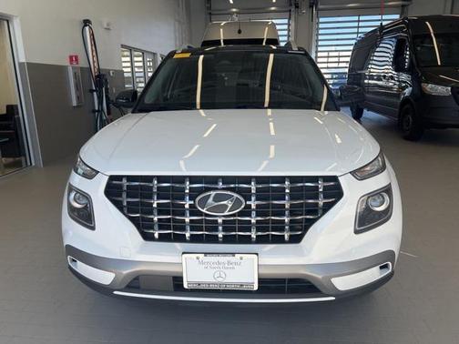 2023 Hyundai VENUE Limited