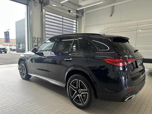 2023 Mercedes-Benz GLC 300 4MATIC
