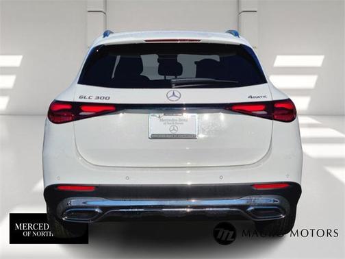 2026 Mercedes-Benz GLC 300 4MATIC