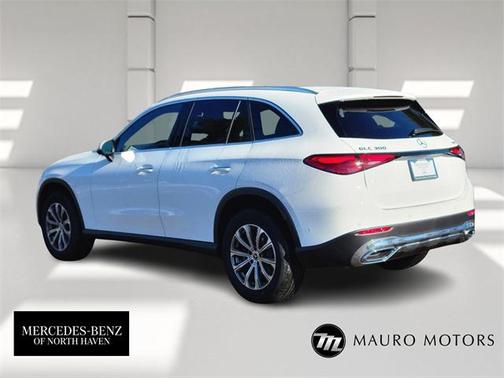 2026 Mercedes-Benz GLC 300 4MATIC