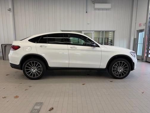 2023 Mercedes-Benz GLC 300 